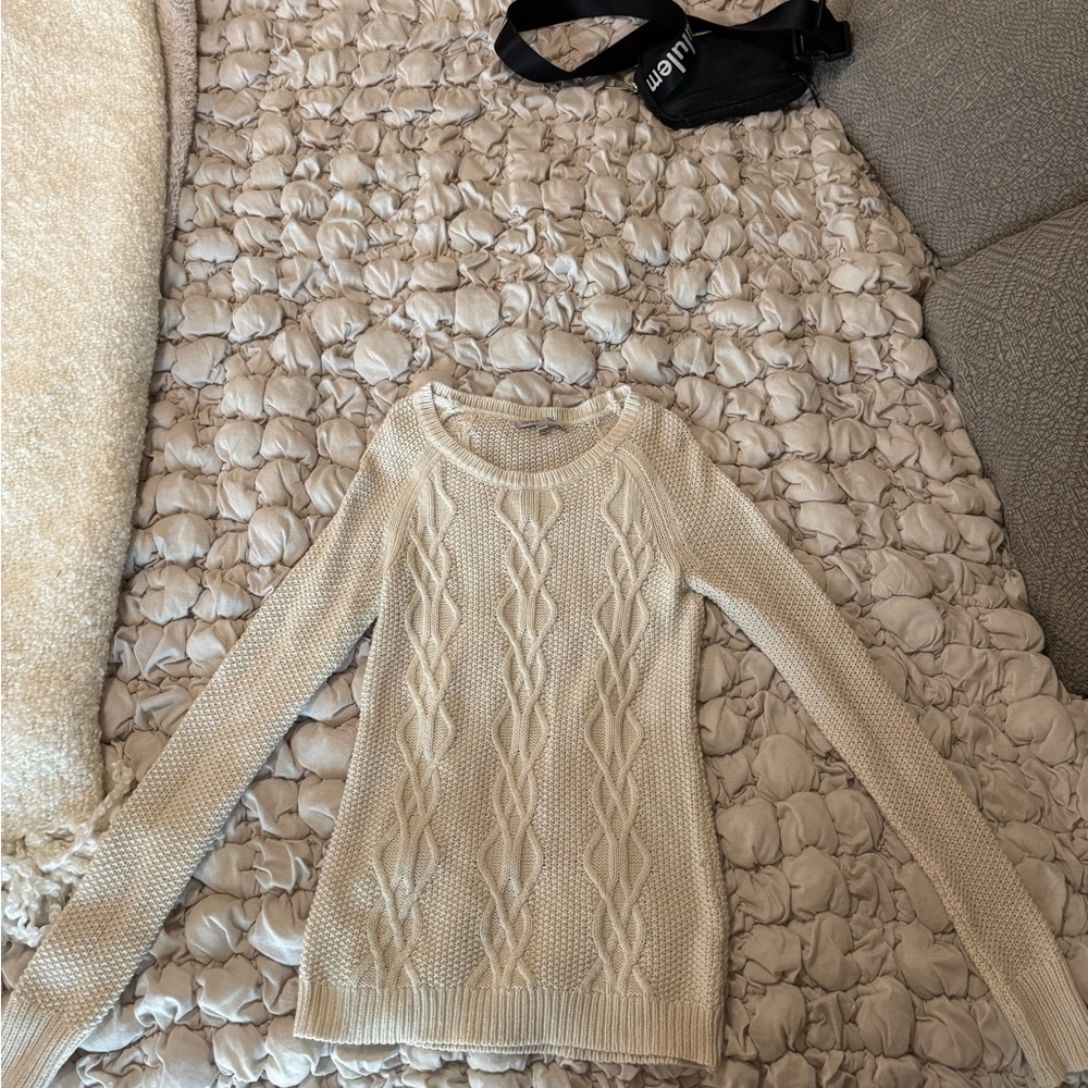 GAP Cream Crew Neck Sweater with Cable Knit Design
